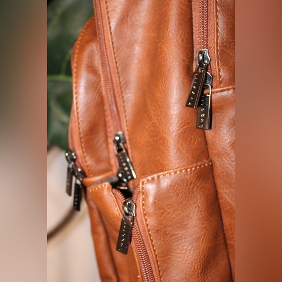 Bugatti Valentino Brown Cognac Vegan Leather Laptop Travel Backpack - Picture 7 of 15